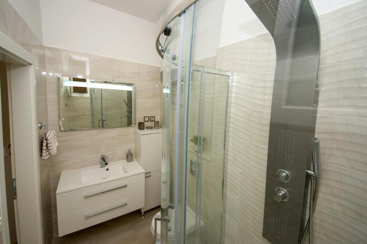 Sibenik City Center Apartment Sonia Екстериор снимка